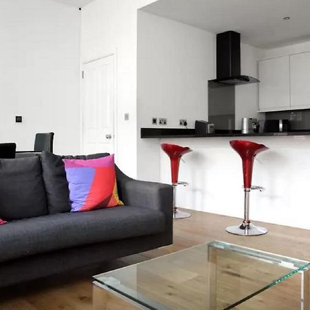 Clamshell Land - Royal Mile Apartment Edinburgh Ruang foto