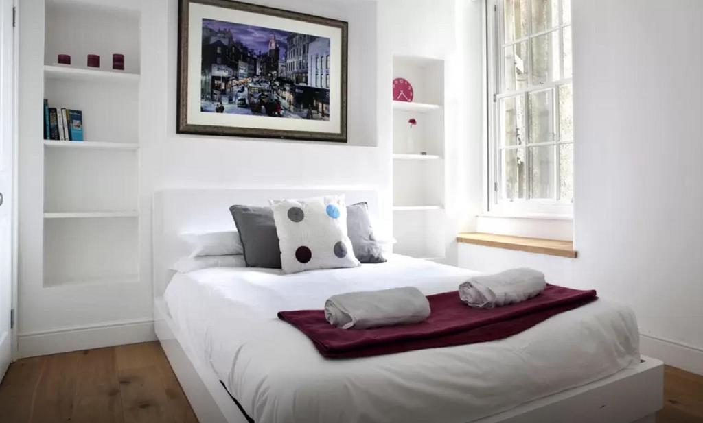 Clamshell Land - Royal Mile Apartment Edinburgh Ruang foto
